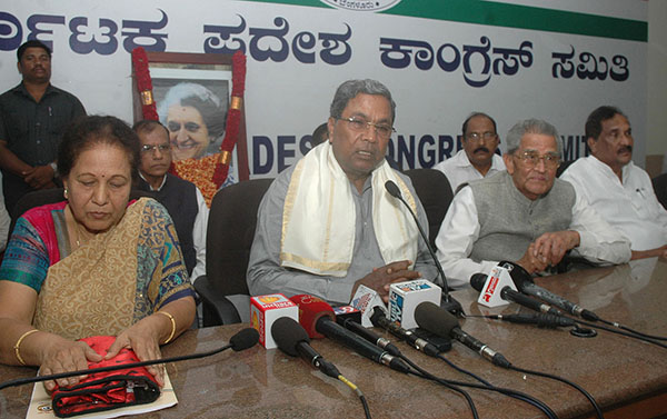 ಬಡವರು, ರೈತರು, ಕಾರ್ಮಿಕರನ್ನು ಬೀದಿಗೆ ತಳ್ಳಿದ ನರೇಂದ್ರ ಮೋದಿ ಢೋಂಗಿ ಪ್ರಧಾನಿ